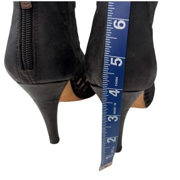 Vince Camuto Cutout Open Toe Bootie Black Size 8/38 - Picture 10 of 11